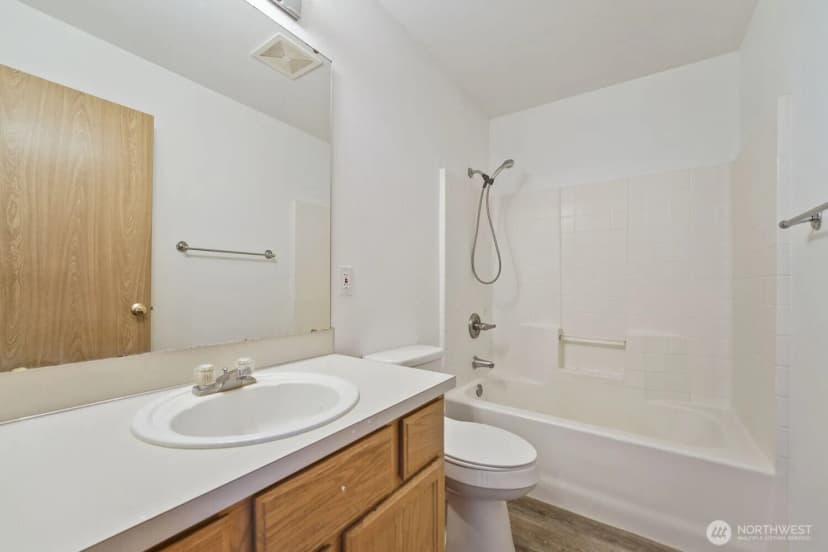 Property photo for 9805 109th Street Ct Sw, Lakewood photo 22