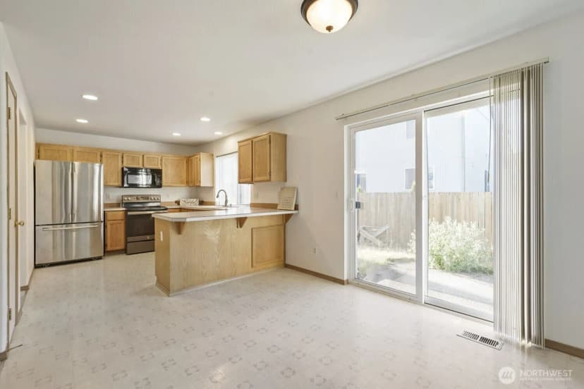 Property photo for 9805 109th Street Ct Sw, Lakewood photo 9