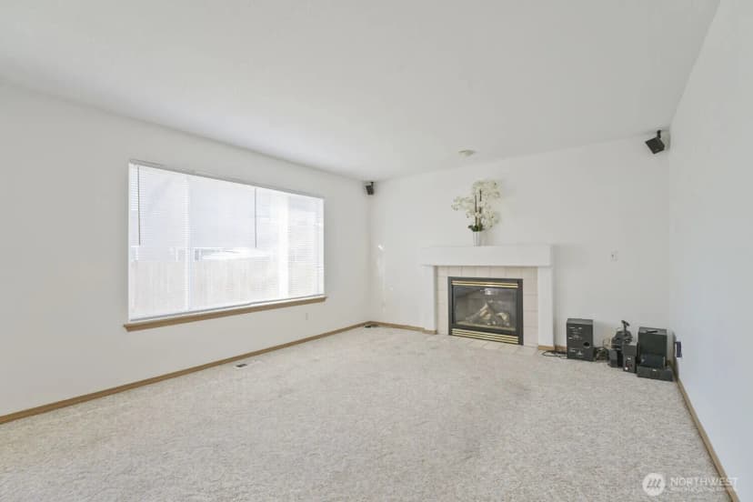 Property photo for 9805 109th Street Ct Sw, Lakewood photo 6