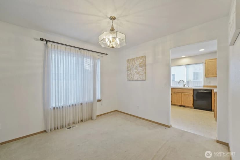 Property photo for 9805 109th Street Ct Sw, Lakewood photo 8