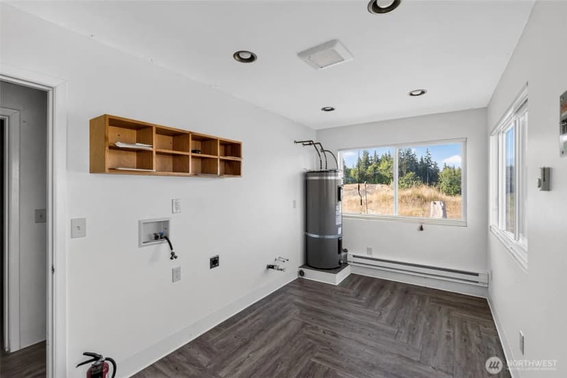 Property photo for 1002 Lemmon Road, Port Angeles photo 16