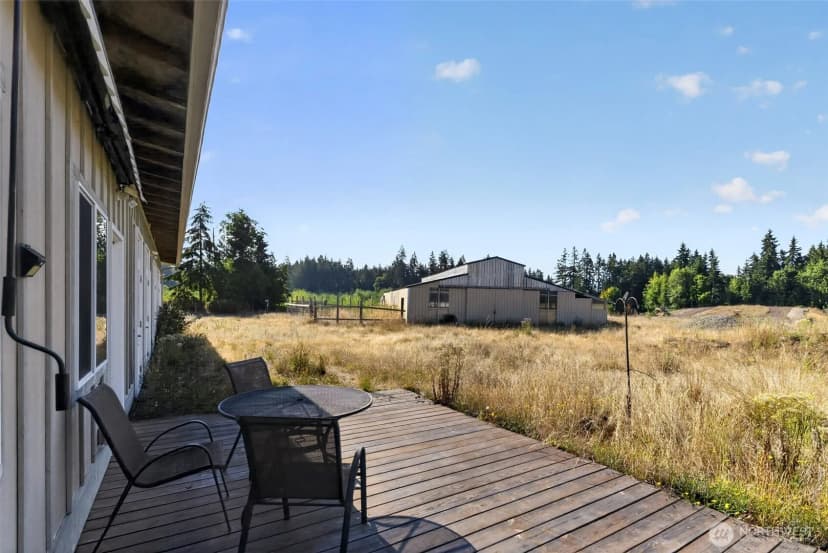 Property photo for 1002 Lemmon Road, Port Angeles photo 17