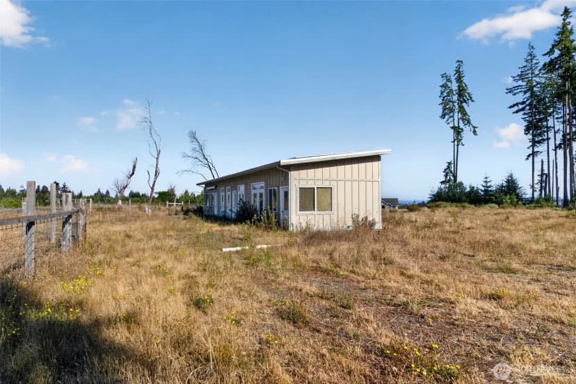 Property photo for 1002 Lemmon Road, Port Angeles photo 22