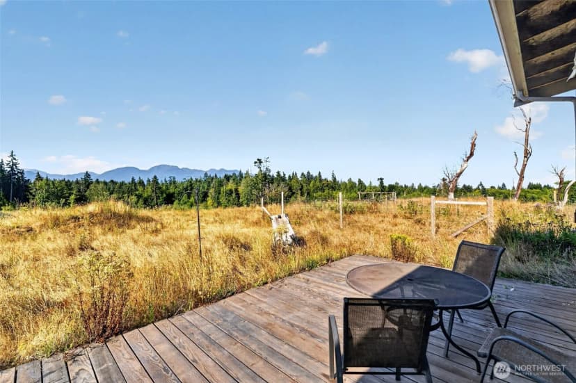 Property photo for 1002 Lemmon Road, Port Angeles photo 4