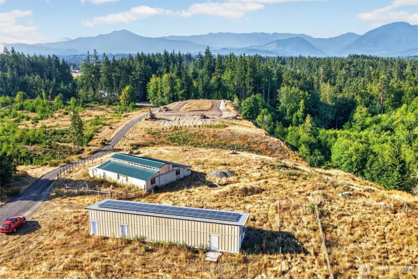 Property photo for 1002 Lemmon Road, Port Angeles