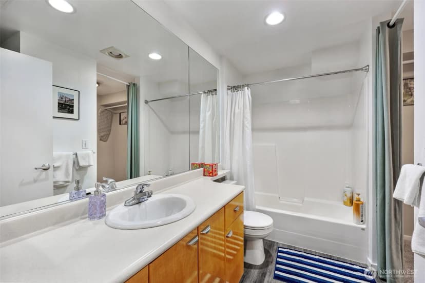 Property photo for 425 Vine Street #510, Seattle photo 15