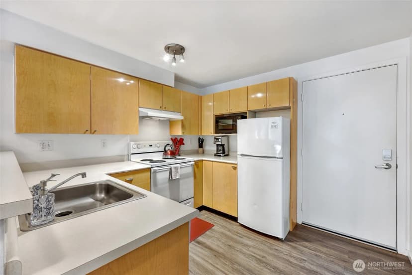 Property photo for 425 Vine Street #510, Seattle photo 9