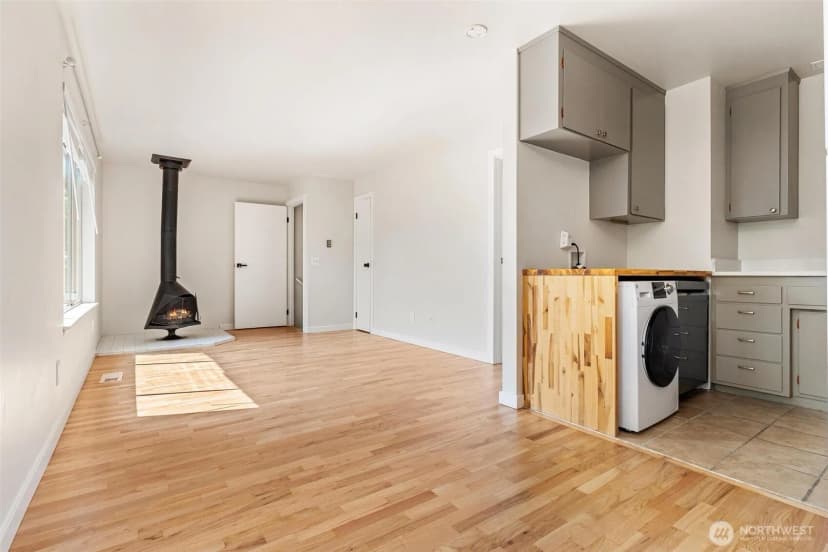 Property photo for 1609 E Alder Street, Seattle photo 26