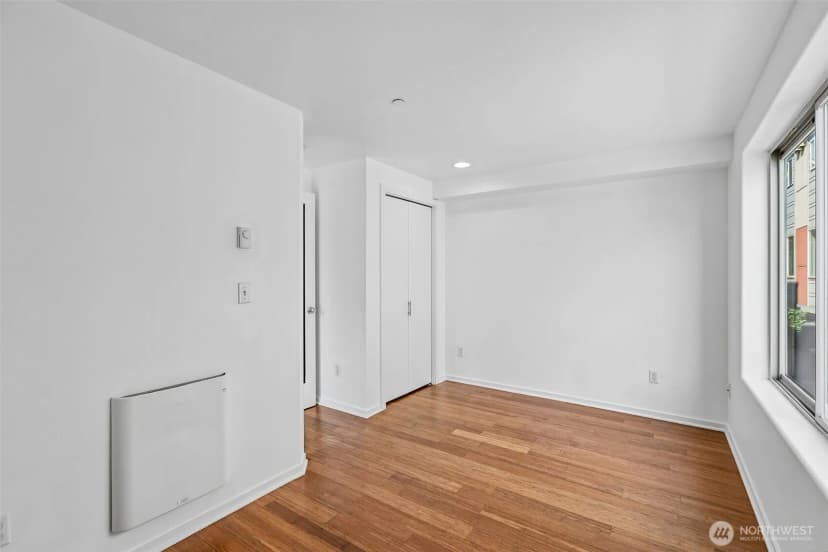 Property photo for 4341 8th Avenue Ne, Seattle photo 13