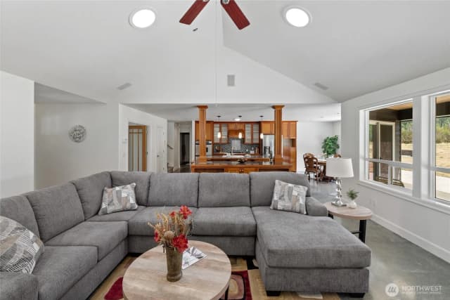 Property photo for 12406 110th Street Nw, Gig Harbor photo 5