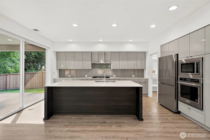 Property photo for 12401 Harwood Cove Lane Sw, Lakewood photo 13