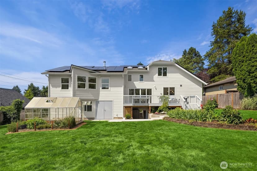 Property photo for 12453 Ne 104th Street, Kirkland photo 2