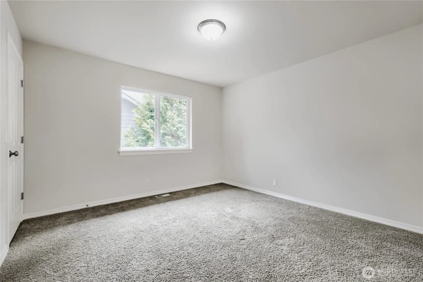 Property photo for 4613 Ne 2nd Street, Renton photo 20
