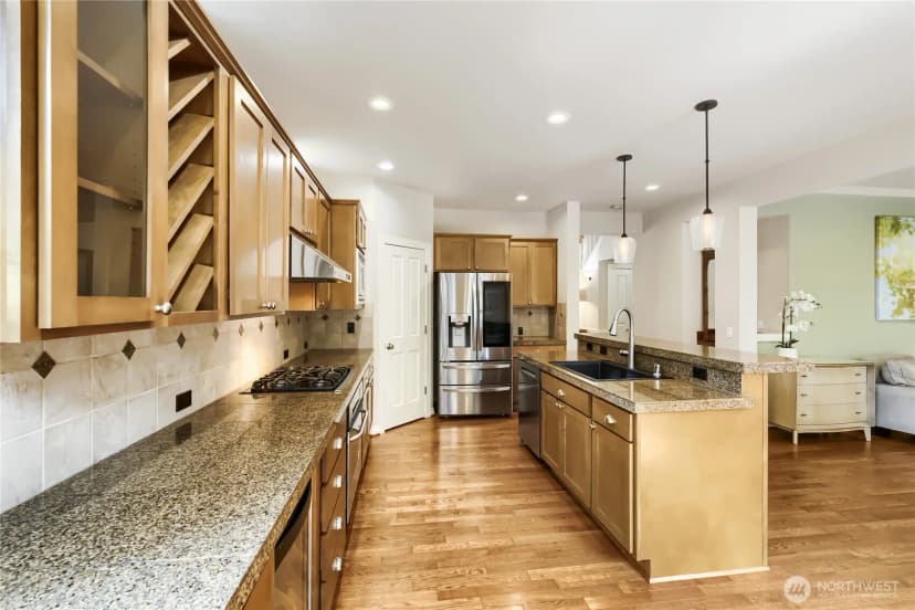 Property photo for 4613 Ne 2nd Street, Renton photo 9