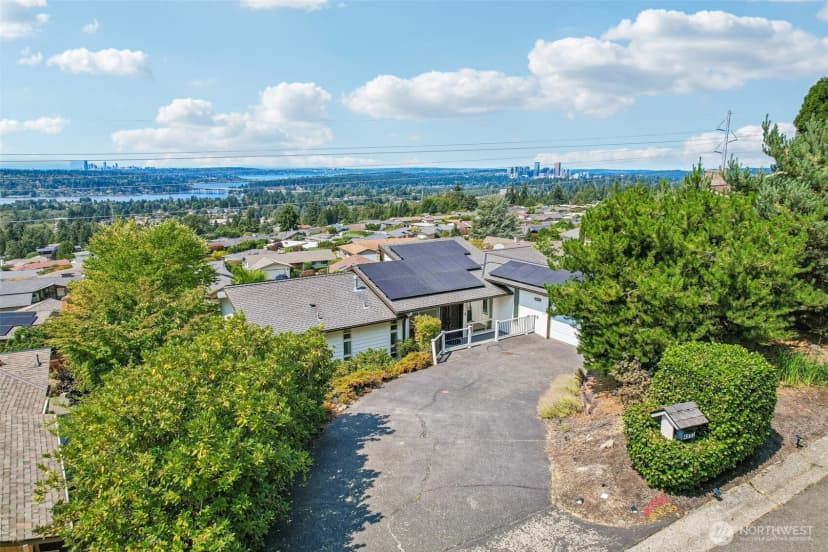 Property photo for 4551 135th Avenue Se, Bellevue photo 25