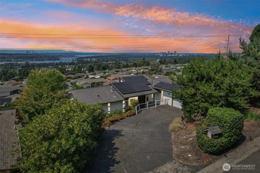 Property photo for 4551 135th Avenue Se, Bellevue photo 27