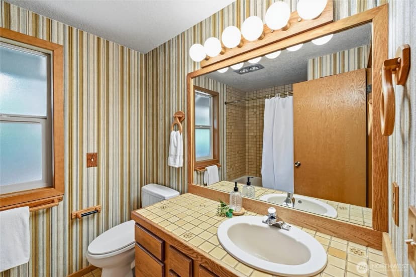 Property photo for 601 Clark Road, Bellingham photo 21