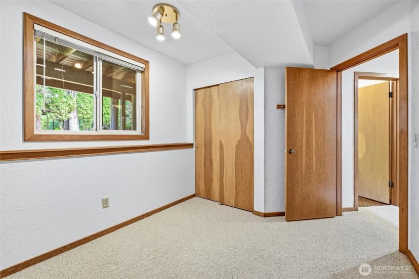 Property photo for 601 Clark Road, Bellingham photo 28