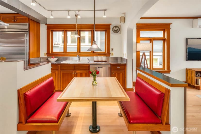 Property photo for 2117 N 36th Street, Seattle photo 11