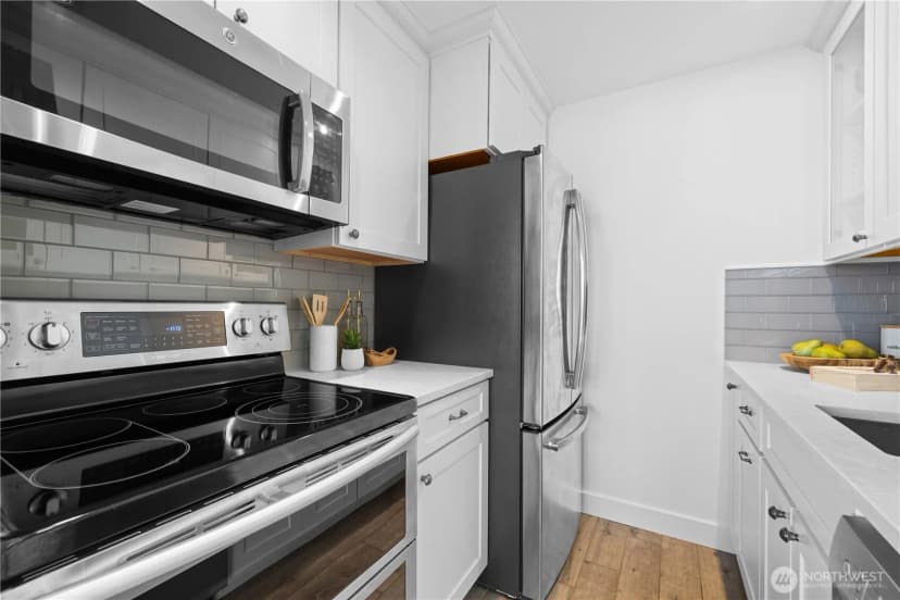 Property photo for 1800 43rd Avenue E #208, Seattle photo 14