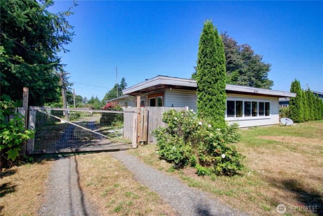 Property photo for 6749 Guide Meridian Road, Lynden photo 3