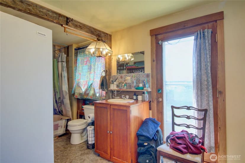 Property photo for 6749 Guide Meridian Road, Lynden photo 17