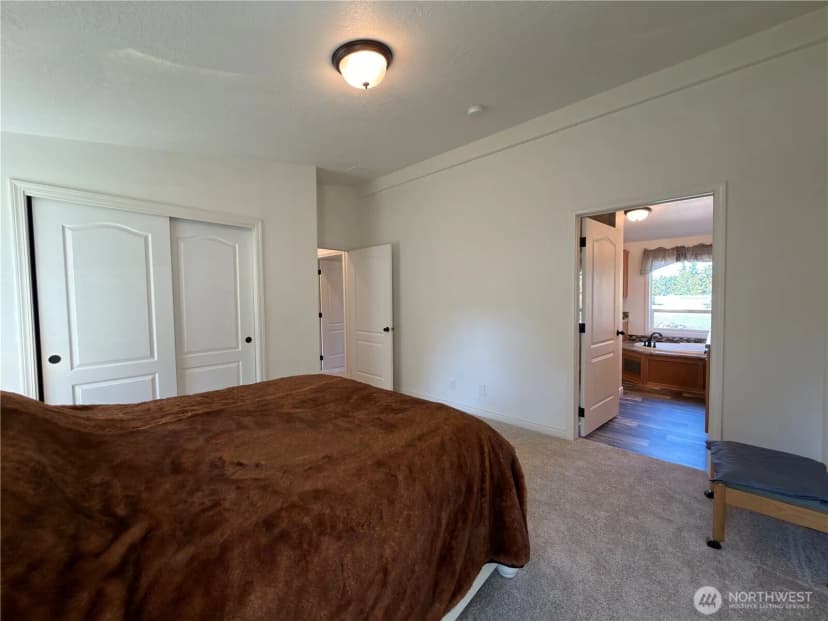 Property photo for 160 Sea Lawn Drive, Sequim photo 8
