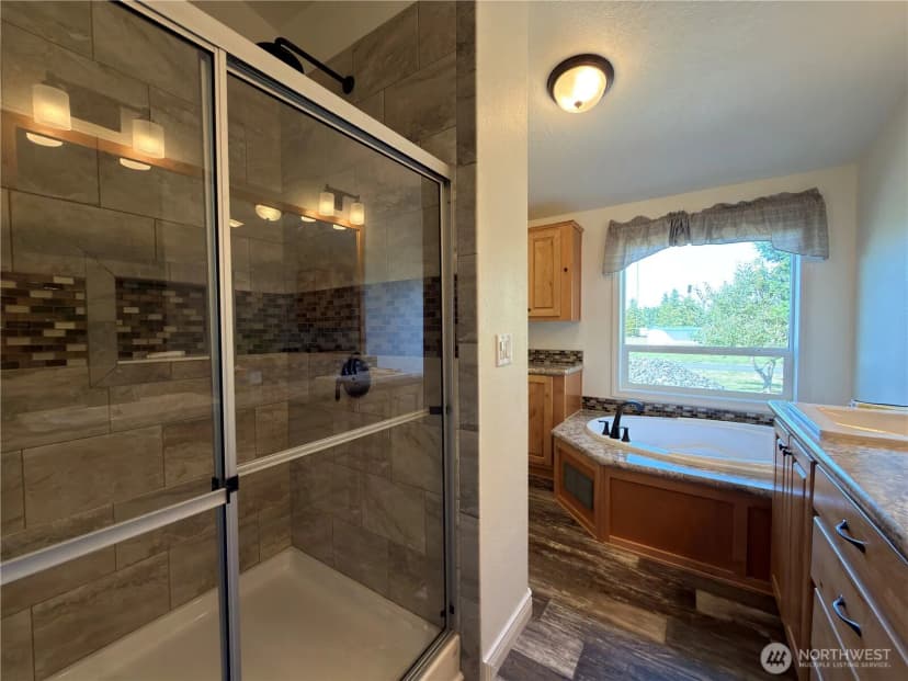 Property photo for 160 Sea Lawn Drive, Sequim photo 10