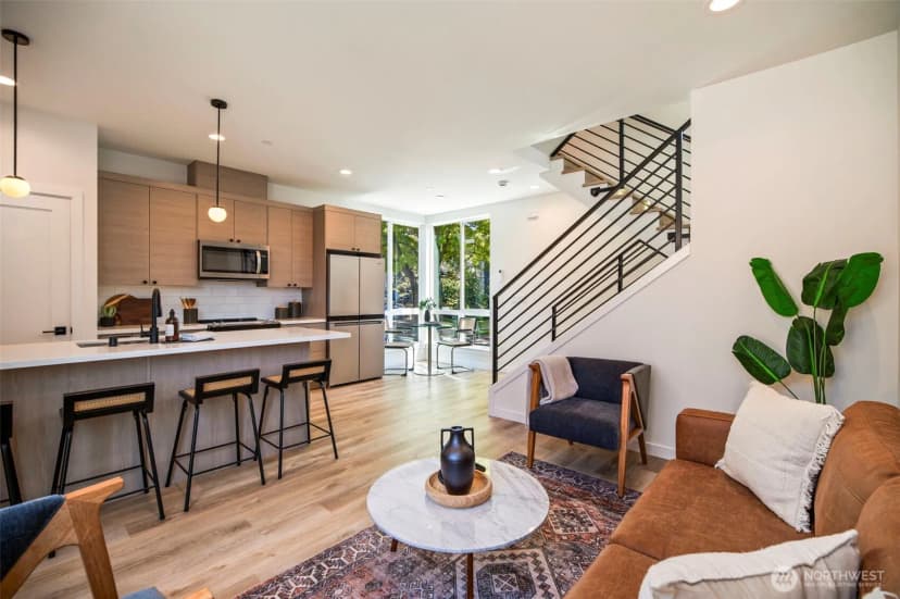 Property photo for 117 22nd Avenue #b, Seattle photo 19
