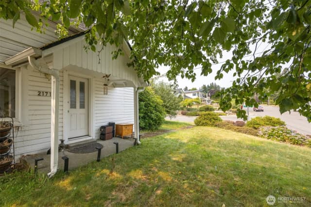 Property photo for 2171 Gardiner Drive, Ferndale photo 5