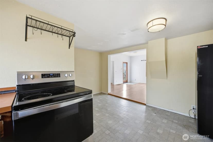 Property photo for 2171 Gardiner Drive, Ferndale photo 17