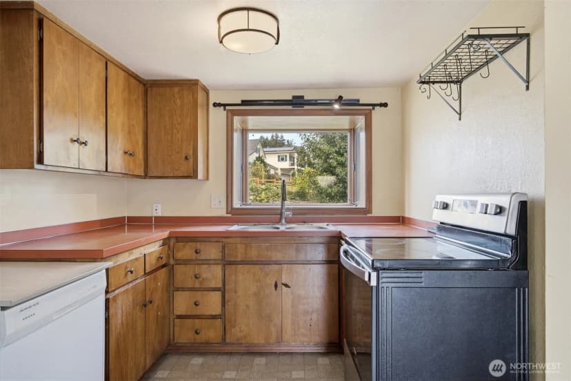 Property photo for 2171 Gardiner Drive, Ferndale photo 14