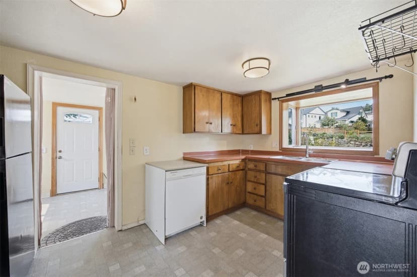 Property photo for 2171 Gardiner Drive, Ferndale photo 15