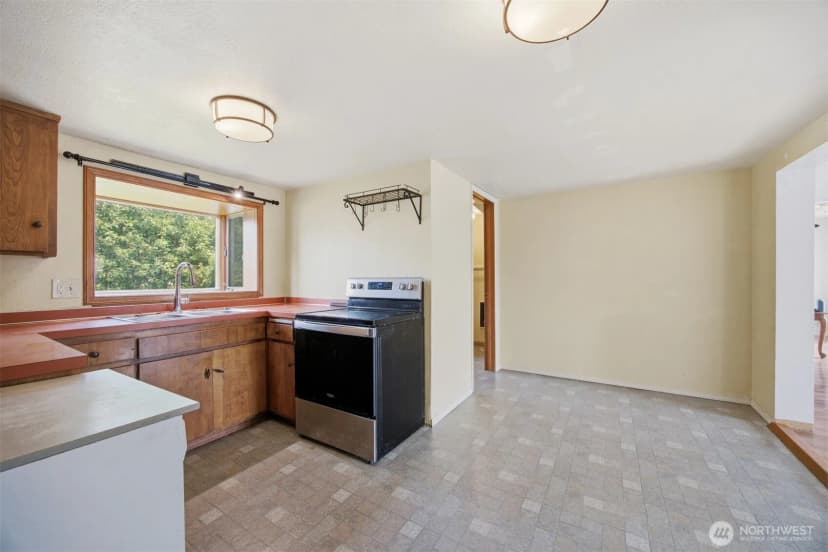 Property photo for 2171 Gardiner Drive, Ferndale photo 16