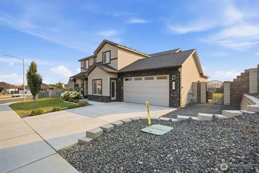 Property photo for 537 Lazio Way, Richland photo 2