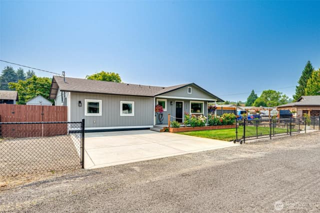 Property photo for 353 Shear Street Sw, Castle Rock