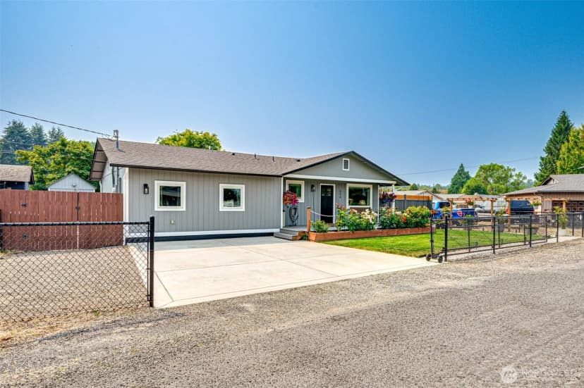 Property photo for 353 Shear Street Sw, Castle Rock
