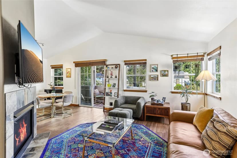 Property photo for 4856 18th Avenue Sw, Seattle photo 4