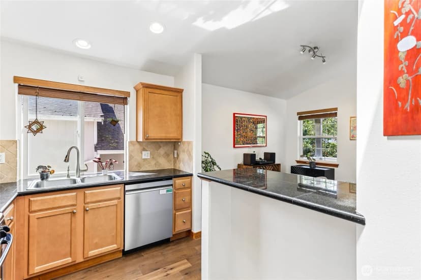 Property photo for 4856 18th Avenue Sw, Seattle photo 13