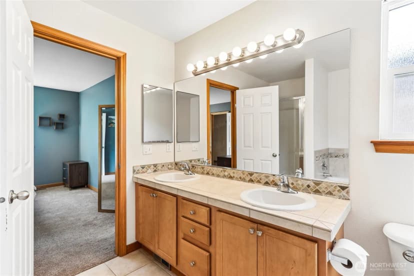 Property photo for 4856 18th Avenue Sw, Seattle photo 16