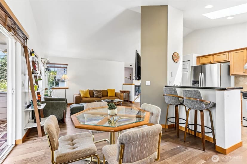 Property photo for 4856 18th Avenue Sw, Seattle photo 10