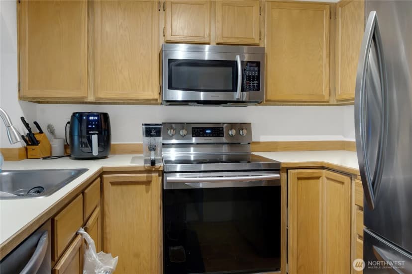 Property photo for 17521 118th Avenue Se #k3, Renton photo 11