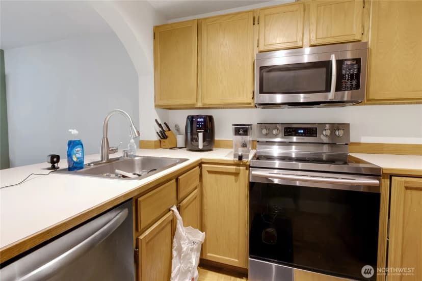 Property photo for 17521 118th Avenue Se #k3, Renton photo 10