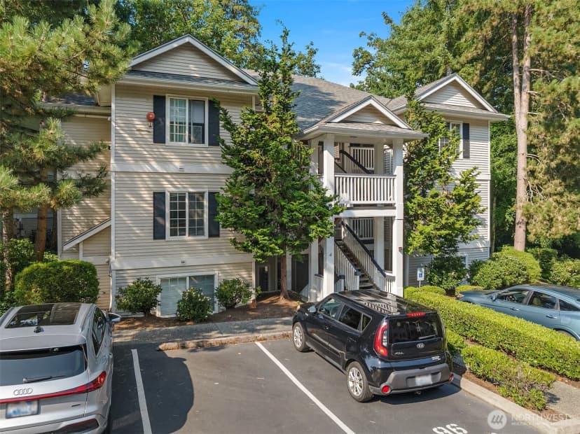 Property photo for 12120 Ne 172nd Place #l302, Bothell photo 26