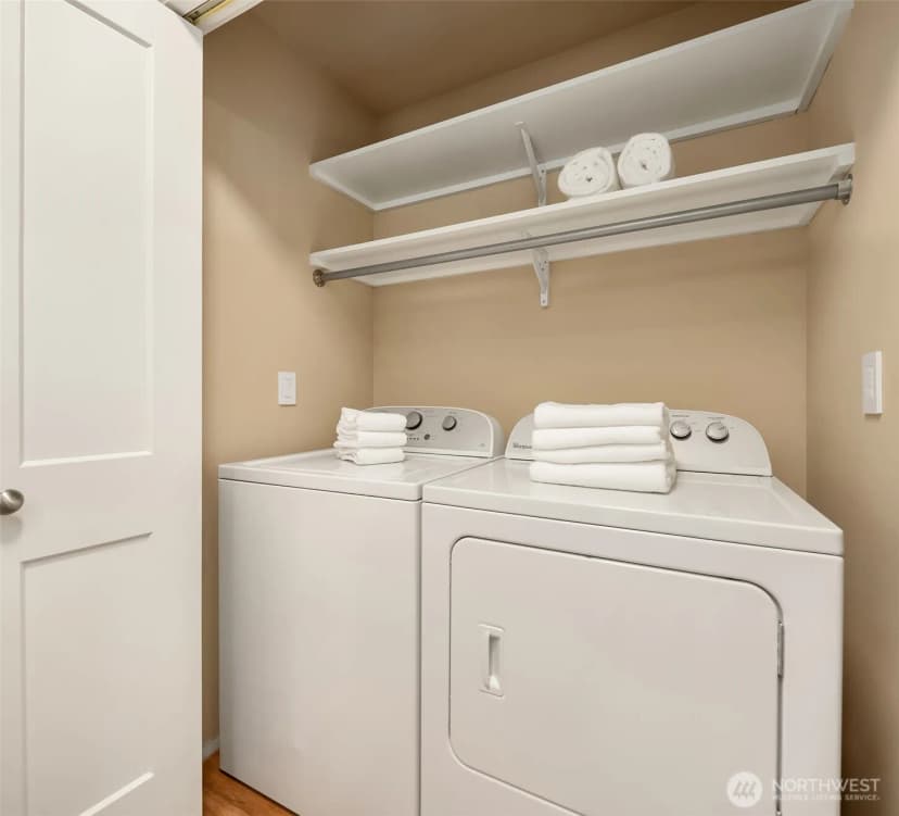 Property photo for 12120 Ne 172nd Place #l302, Bothell photo 21