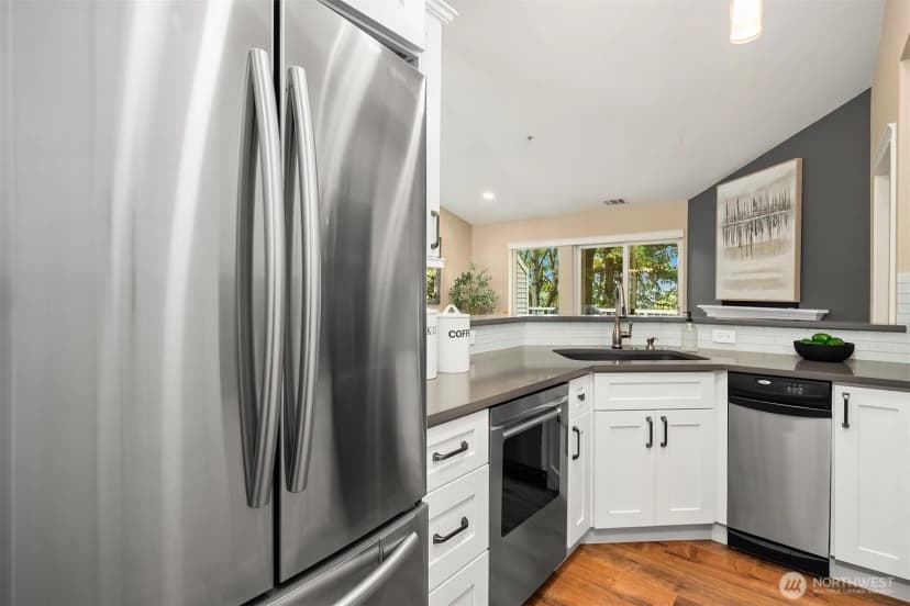 Property photo for 12120 Ne 172nd Place #l302, Bothell photo 7