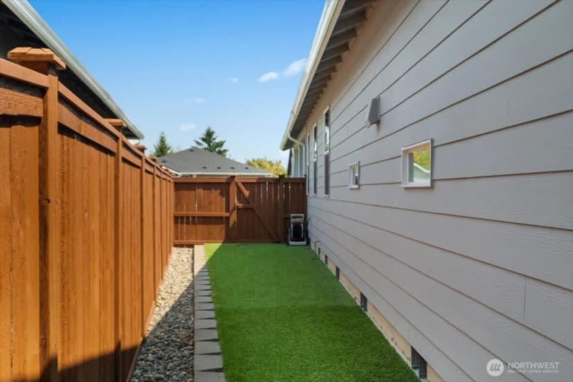 Property photo for 5639 Waldron Drive Ne, Lacey photo 31
