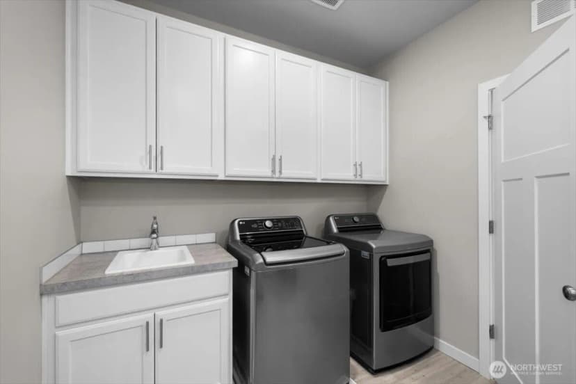 Property photo for 5639 Waldron Drive Ne, Lacey photo 21