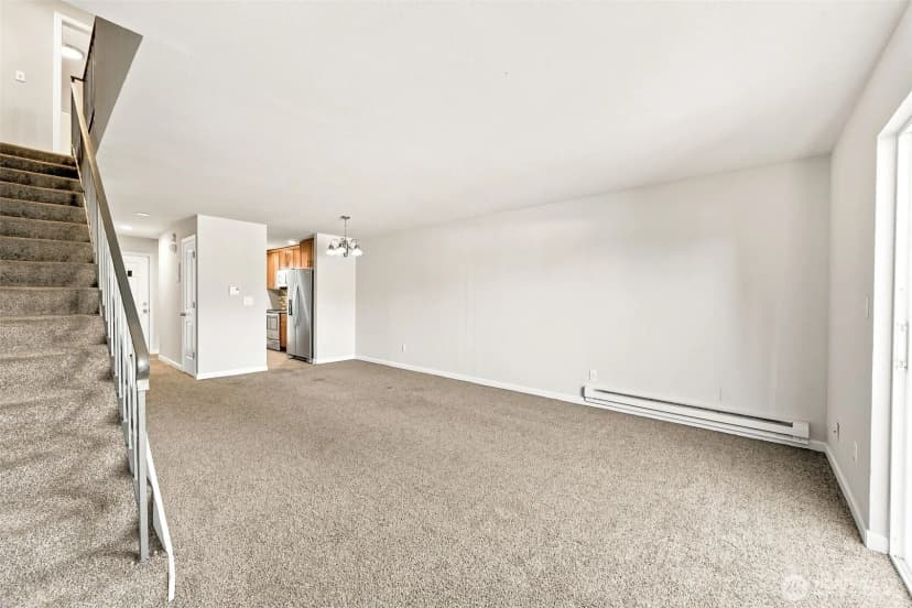 Property photo for 12418 Se 272nd Place #c, Kent photo 4