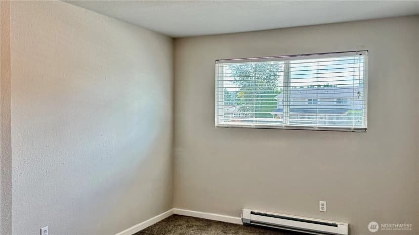 Property photo for 12418 Se 272nd Place #c, Kent photo 14